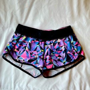 Ivivva Lululemon Girls Sz 12 Black / Pink Geometric Pattern Athletic Gym Shorts